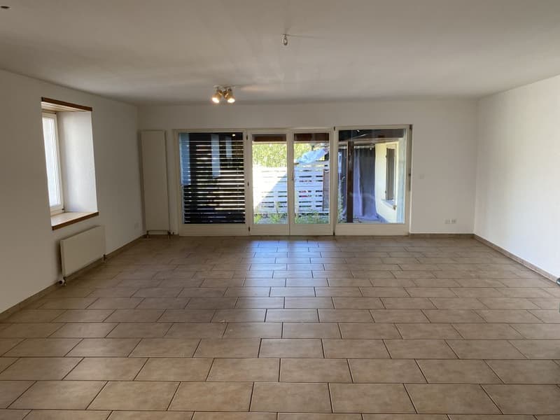 Gross und gemütliche 3.5-Zimmer-Wohnung mit Balkon in Rekingen AG (9)