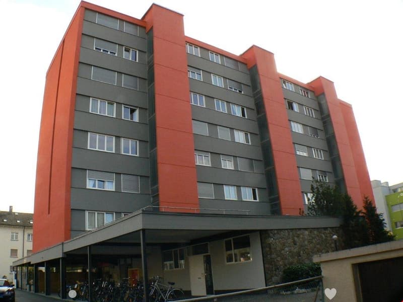 Moderne 3.5-Zimmer-Wohnung mit Balkon in Biel/Bienne (1)