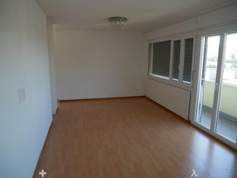 Moderne 3.5-Zimmer-Wohnung mit Balkon in Biel/Bienne (4)