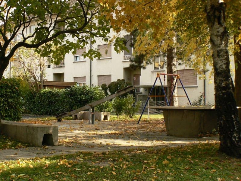 Moderne 3.5-Zimmer-Wohnung mit Balkon in Biel/Bienne (10)