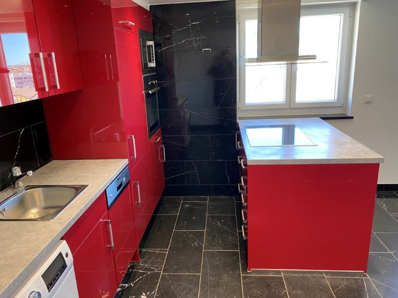 Appartement moderne de 4.5 pièces avec balcon et vue panoramique – La Chaux-de-Fonds (8)