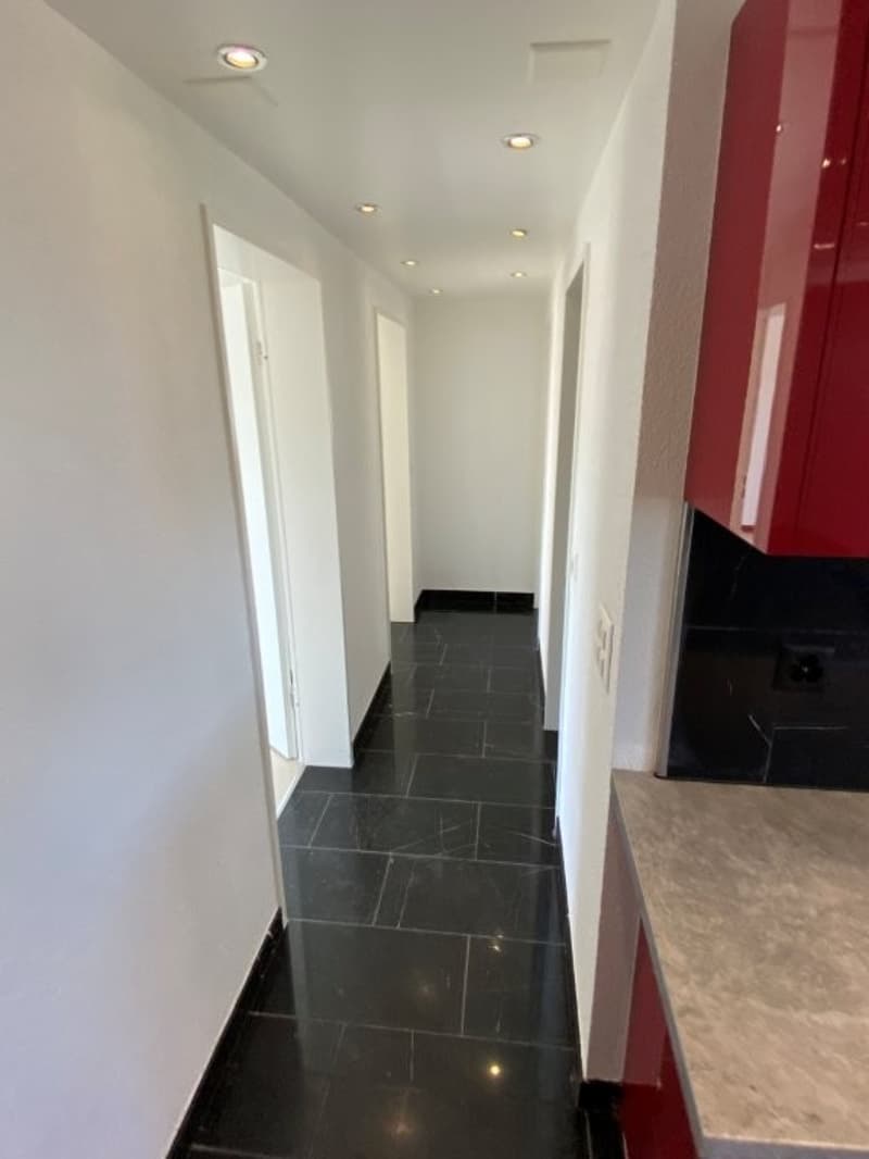 Appartement moderne de 4.5 pièces avec balcon et vue panoramique – La Chaux-de-Fonds (9)