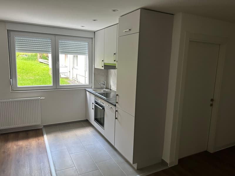 Appartement 4 pièces en cours de rénovation avec balcon à La Chaux-de-Fonds (2)