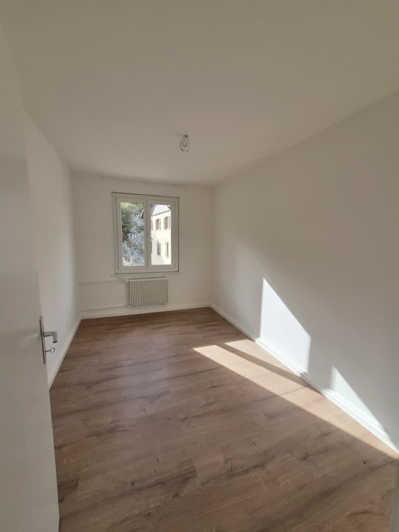 Appartement 4 pièces rénové avec balcon – La Chaux-de-Fonds (3)