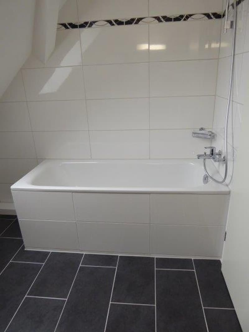 Appartement 2.5 pièces lumineux au 4ème étage à Moutier (7)