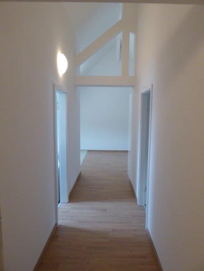 Appartement 2.5 pièces lumineux au 4ème étage à Moutier (8)