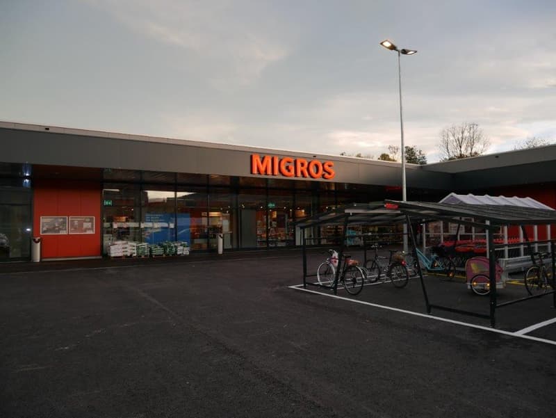 Modernes Einkaufszentrum mit sehr stabilen Mietern und mit großem Potenzial (2)
