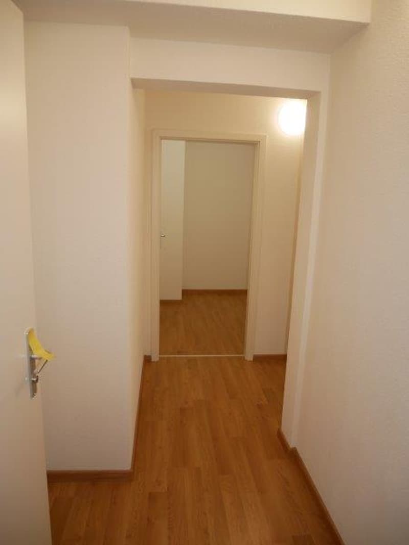 Magnifique appartement moderne de 2.5 pièces au Locle (6)