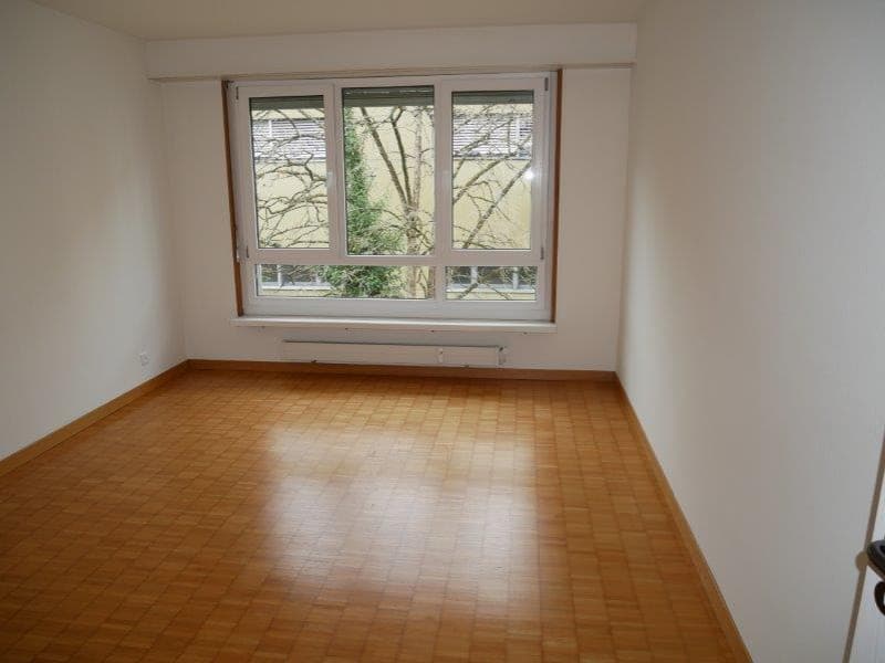Helle 2.5-Zimmer-Wohnung mit Balkon und Lift in Basel (7)