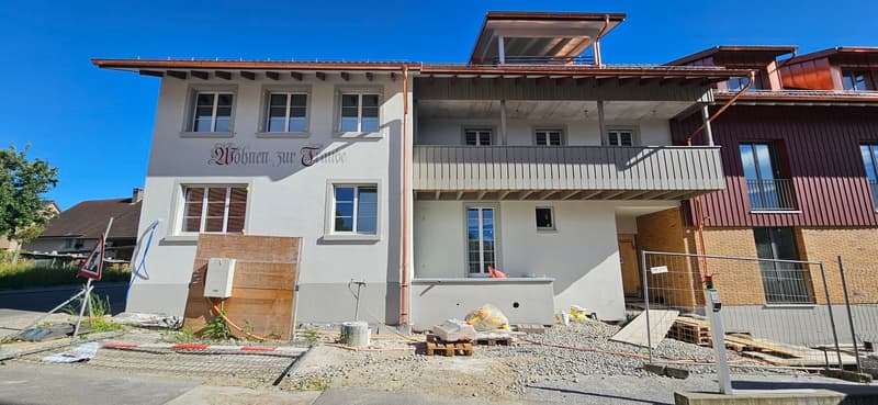 First rental of a 3.5-room apartment in a renovated old building with 2 balconies (3)