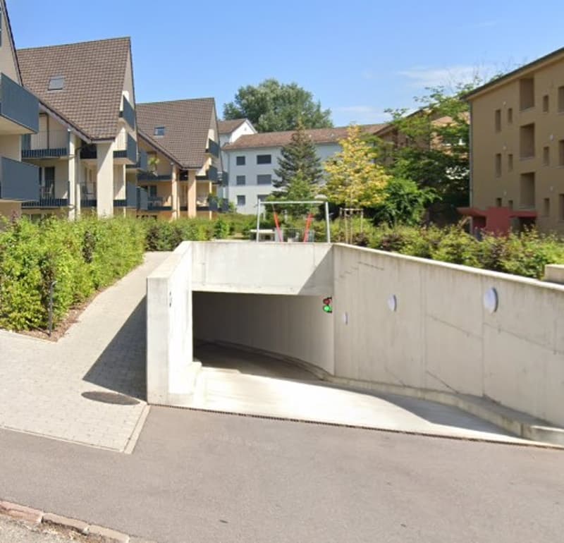 Einstellplatz in neuer Tiefgarage in Kloten (2)