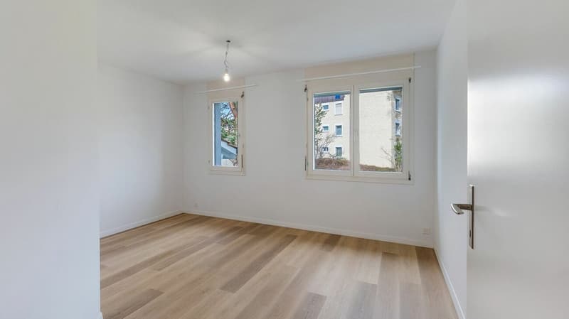 Felicità abitativa luminosa con balcone sud soleggiato a Brüttisellen (7)