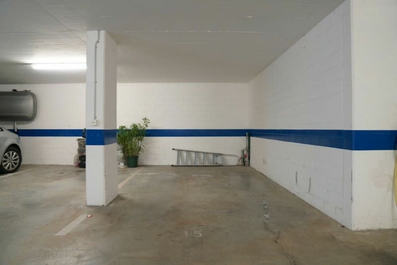 Parking spaces in a very well-kept garage in Weinfelden (5)