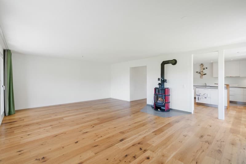 Spacious 5.5-room garden apartment with a lovely view of the greenery (5)