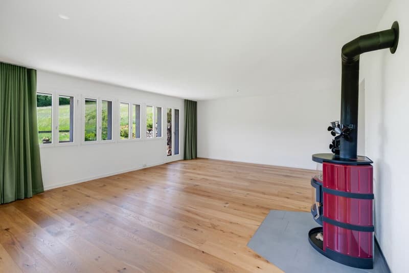 Spacious 5.5-room garden apartment with a lovely view of the greenery (7)