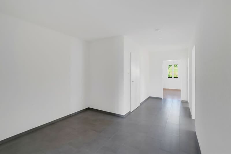 Spacious 5.5-room garden apartment with a lovely view of the greenery (4)