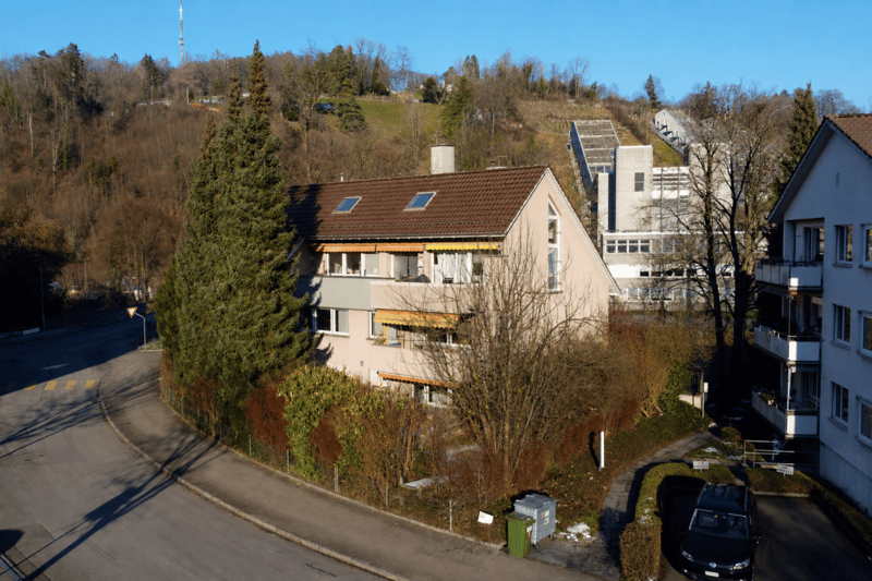 Charming 1.5-room apartment with seating area including separate office/physio room on the ground floor (1)