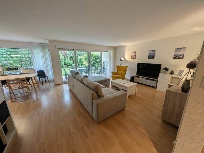 Ampio appartamento di 3,5 locali al piano terra con area di seduta a Wülflingen (3)