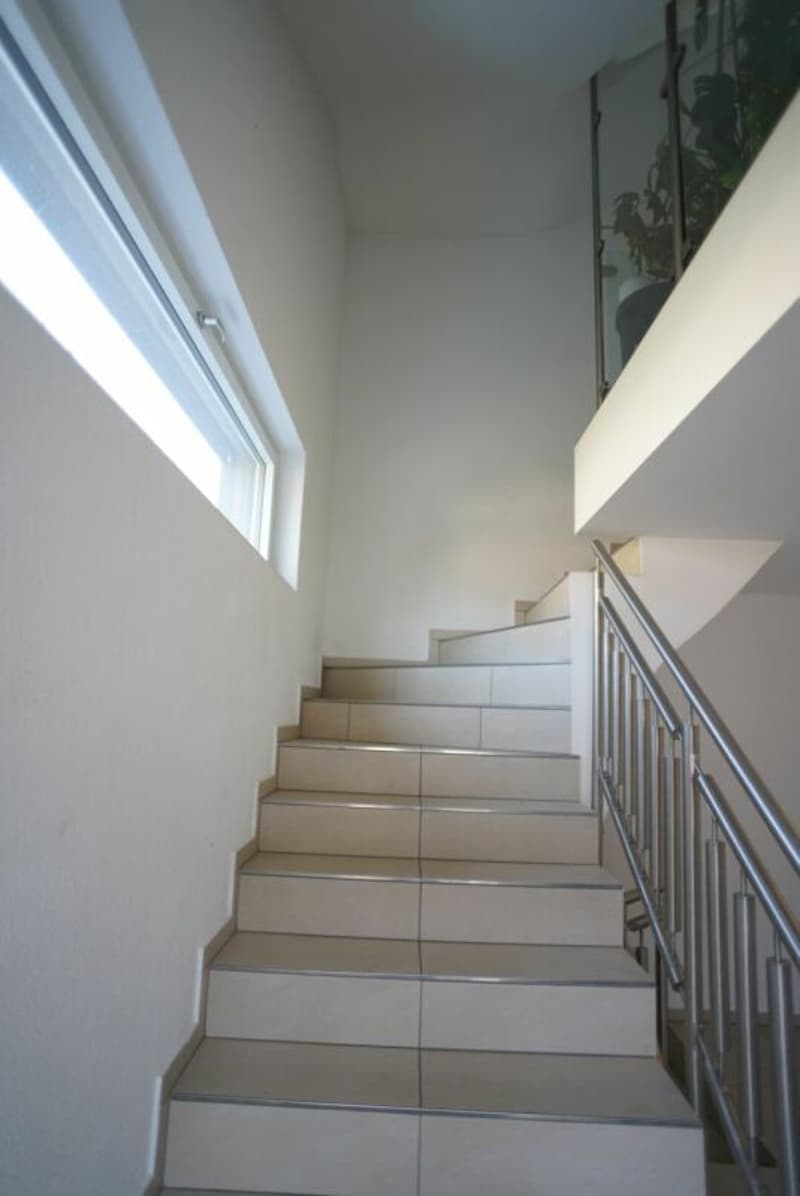 Moderne 3.5-Zimmerwohnung an sehr zentraler und schöner Lage (6)