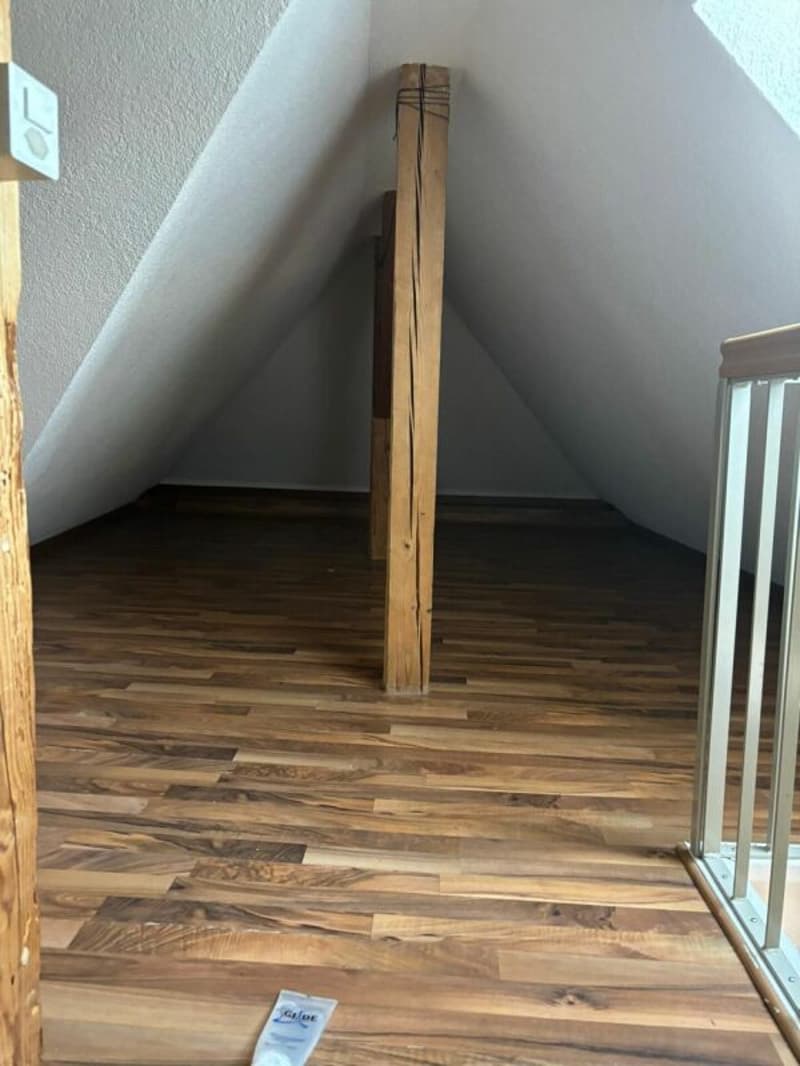 Wunderschöne 2.5-Zimmerwohnung mit Galerie (11)