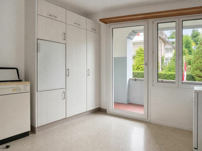 Tolle und sonnige Altbauwohnung mit Charme - Nähe KSW (9)