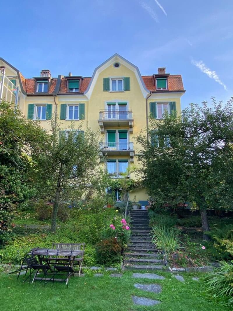 Tolle und sonnige Altbauwohnung mit Charme - Nähe KSW (13)