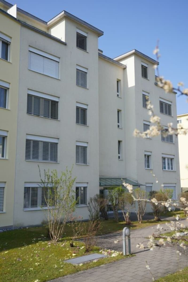 Möblierte 1.0 Zimmer Wohnung an der Landvogt-Waserstr. 79 (1)