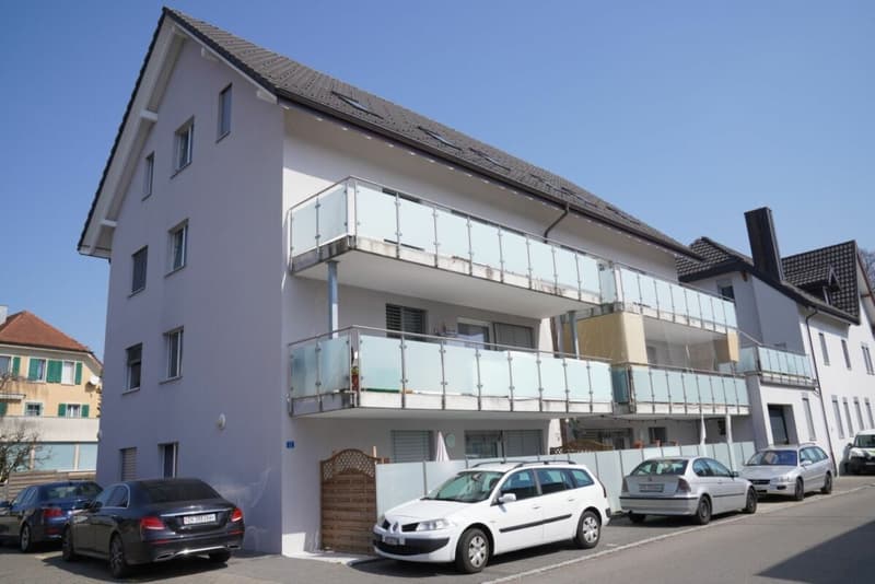 Moderne 3.5-Zimmerwohnung an sehr zentraler und schöner Lage (8)