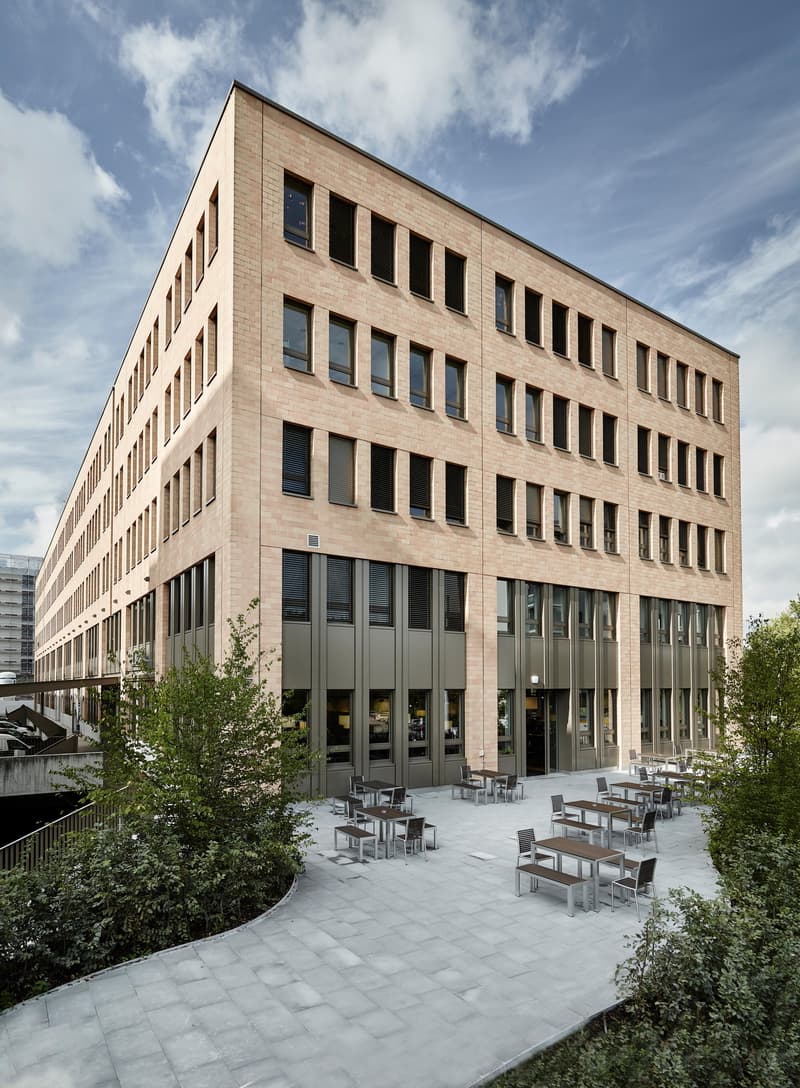 Espace de bureau flexible en état brut, 4e étage à Freilager Zurich (5)
