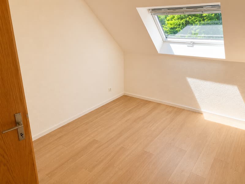Exklusive 3.5-Zimmer-Luxuswohnung – frisch renoviert & bezugsbereit! (8)
