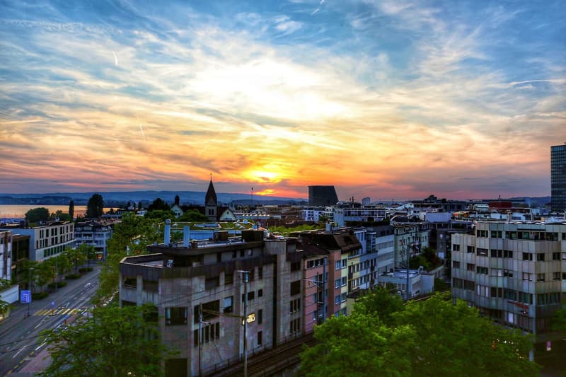 Exklusive 1.5-Zimmer-Wohnung in Zug – Neu renoviert & modern möbliert mit Seesicht. (14)