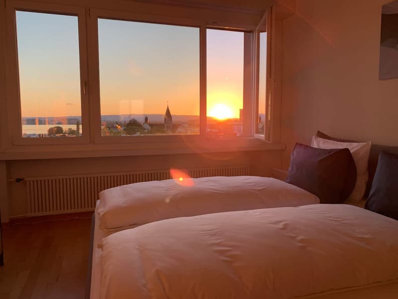 Exklusive 1.5-Zimmer-Wohnung in Zug – Neu renoviert & modern möbliert mit Seesicht. (4)