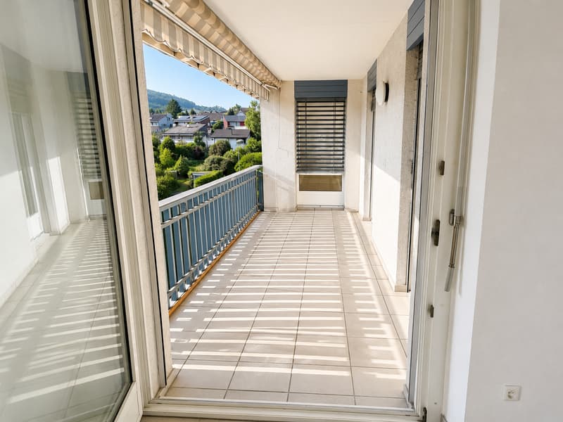 Helle wunderschöne neu renovierte 4.5-Zimmer-Wohnung an zentraler Lage. (36)