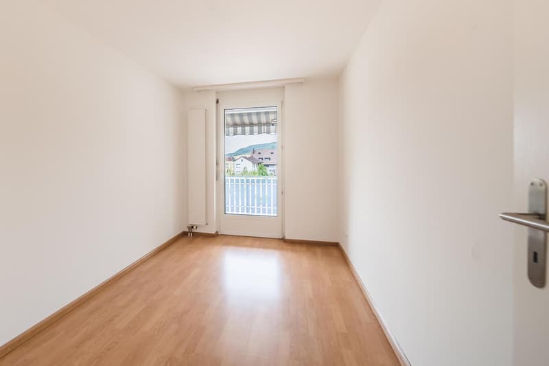 Helle wunderschöne neu renovierte 4.5-Zimmer-Wohnung an zentraler Lage. (24)