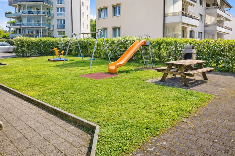Helle wunderschöne neu renovierte 4.5-Zimmer-Wohnung an zentraler Lage. (41)
