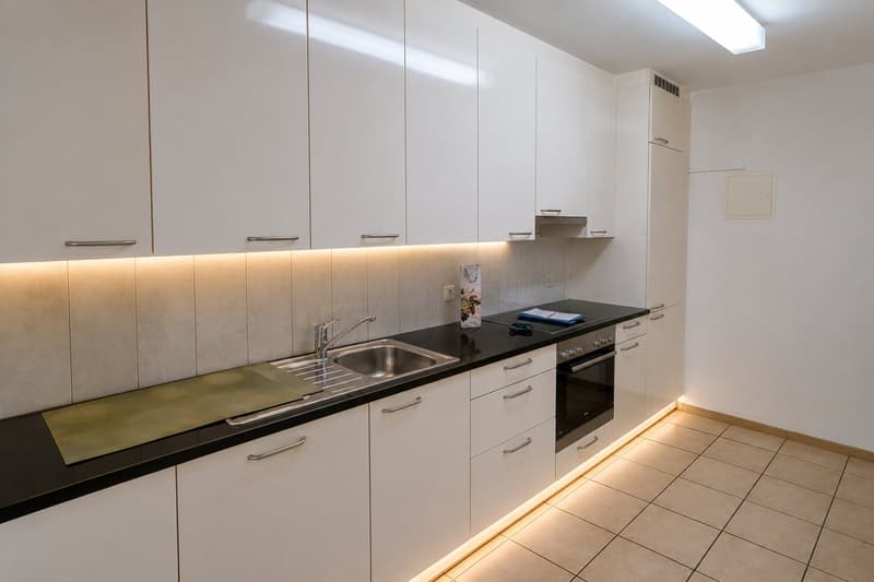 Renovierte 3.5-Zimmer-Wohnung in Basel mit Privatgarten (1)