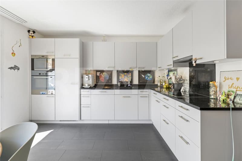Appartement maisonnette 4,5 pièces, lumineux, moderne et avec deux balcons (2)