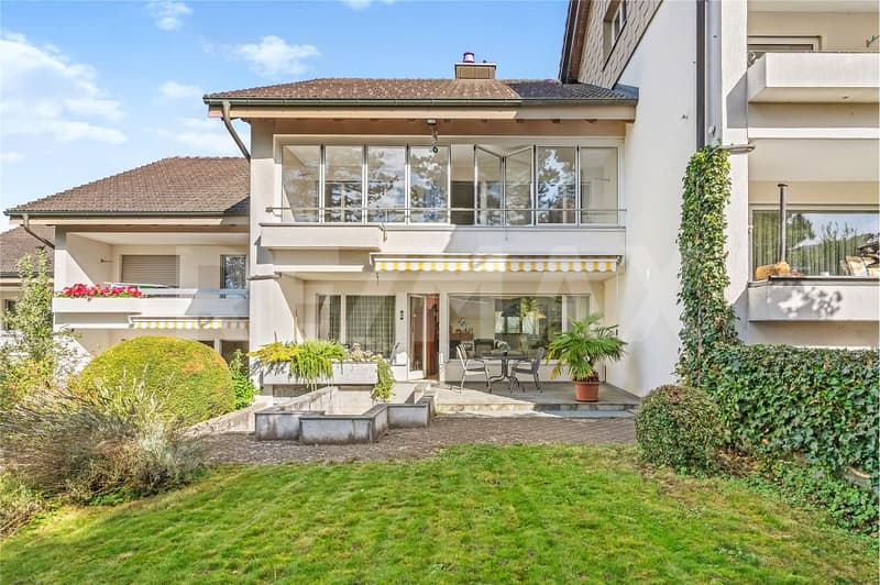 5½ Zimmer Mittelhaus mit Potential Ihr neues Zuhause erwartet Sie (1)
