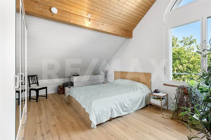 Grosszügige 4½-Zimmer Dachwohnung Licht, Weitsicht und Stil (4)