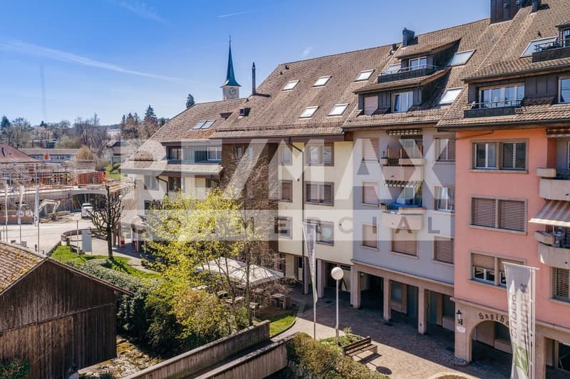 Restaurant Oase mit Aussensitzplätzen direkt am Bach (3)
