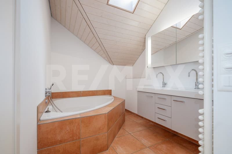 Grosszügiges Wohnen auf zwei Etagen - 180.8 m² Maisonette (10)