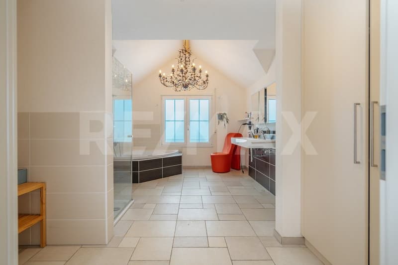 Exklusives 9.5 Zimmer Einfamilienhaus in Schlattingen, TG (13)