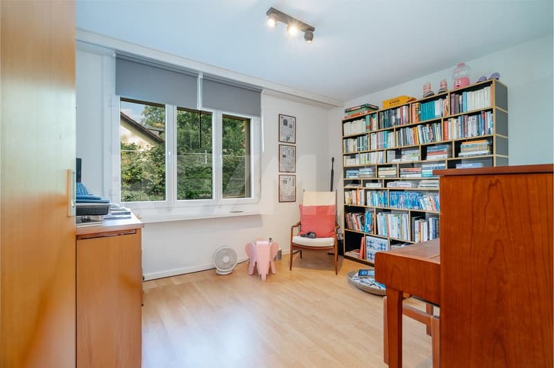 Freistehendes 6½-Zimmer-Einfamilienhaus mit viel Charme und Weitblick zu vermieten (9)