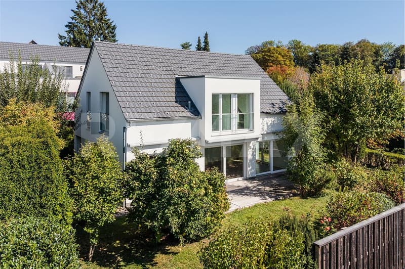 FREISTEHENDES 6½-ZIMMER-MINERGIE-HAUS AN BESTER LAGE (1)