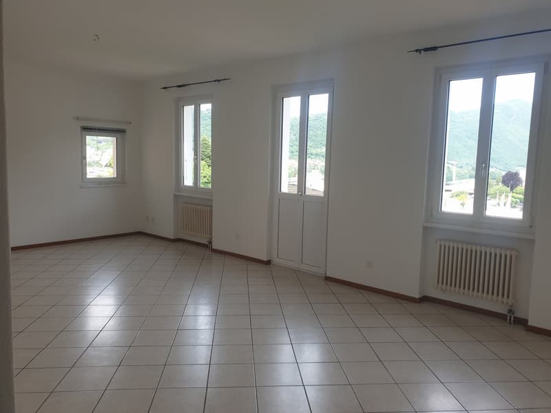 Wir vermieten 4.5-Zimmer-Wohnung - Im zentralen Kern (3)