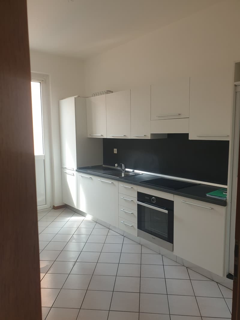 Wir vermieten 4.5-Zimmer-Wohnung - Im zentralen Kern (4)