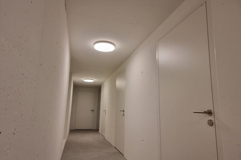Locali di stoccaggio 6m2 e 16m2. Semplice, moderno e asciutto. (5)
