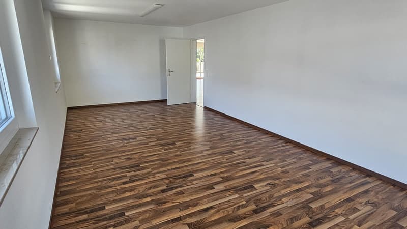 Helles 3.5-Zimmer-Büro im 1. OG in Zuzwil – sofort verfügbar (12)