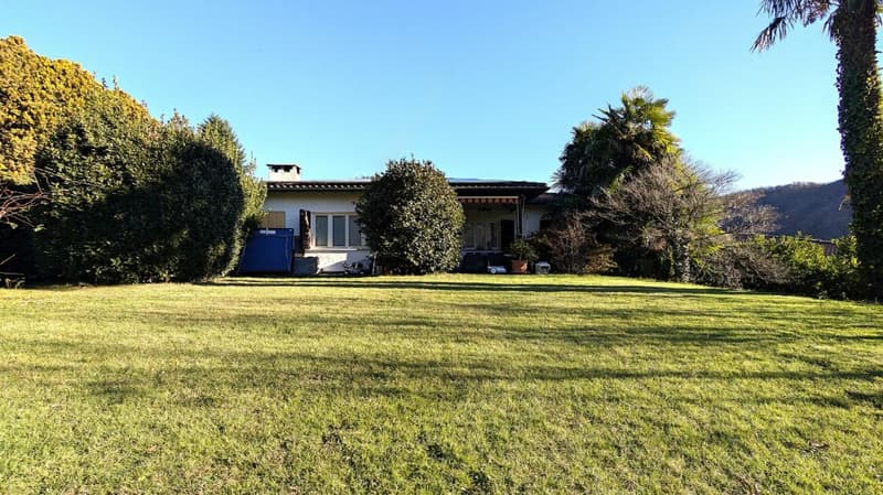 Bifamilienhaus mit 800 m² Garten (2)