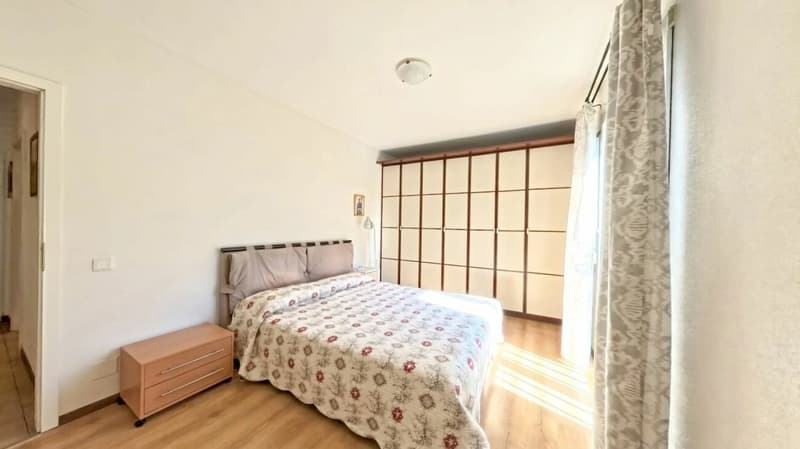 Städtische Eleganz mit Burgblick (8)